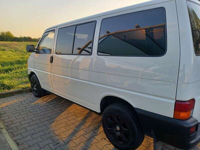 VW Caravelle