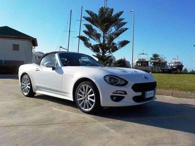 Bianco Usata 2016 Fiat 124 Spider Lusso Cabrio | 15.950 € (Buon prezzo)