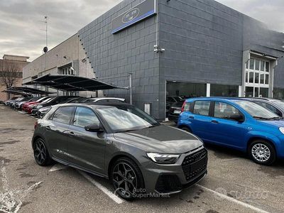 Nieuw Audi A1 Ambiente 116 PK (85 kW) 2026 Blauw SUV