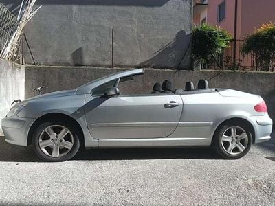 Usata Peugeot 307 CC 109 CV (80 kW) 2004 Argento Cabrio