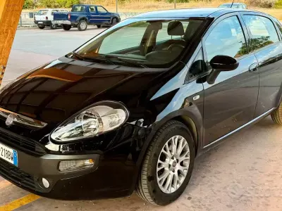 Usata Fiat Punto Evo 95 CV (69 kW) 2011 Nero Utilitaria