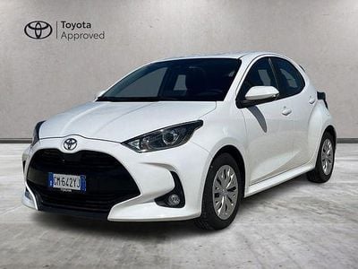 Usata Toyota Yaris Active 72 CV (52 kW) 2023 Bianco Utilitaria