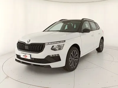 Nuova Skoda Kamiq 115 CV (84 kW) 2026 Bianco luna metallizzato nero tulipano p SUV