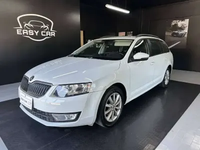 Usata Skoda Octavia G-TEC Executive 110 CV (80 kW) 2014 Bianco Station wagon