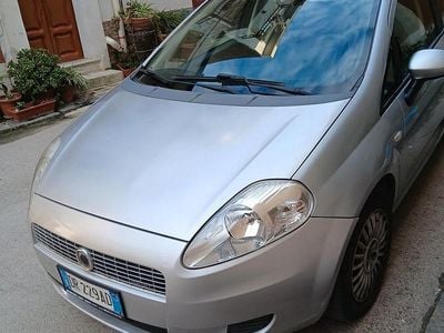 Usata Fiat Grande Punto 90 CV (66 kW) 2008 Grigio Utilitaria