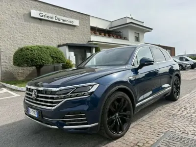 Begagnad VW Touareg Elegance 231 HK (169 kW) 2022 Blå SUV