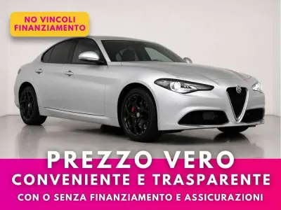 Usata Alfa Romeo Giulia Executive 190 CV (139 kW) 2021 Argento silverstone Berlina