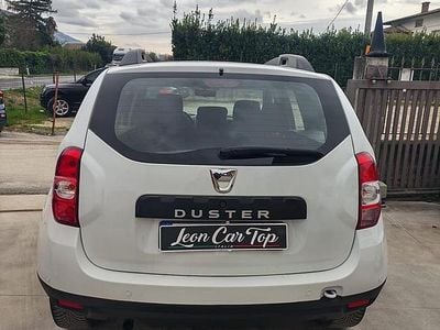 Usata Dacia Duster Lauréate 110 CV (80 kW) 2014 Bianco SUV