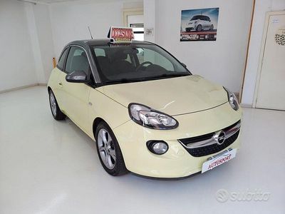 Usata Opel Adam 70 CV (51 kW) 2015 Verde Utilitaria