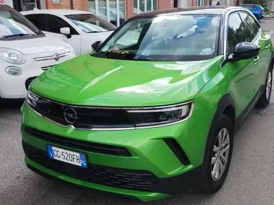 Usata Opel Mokka Elegance 101 CV (74 kW) 2021 Verde SUV