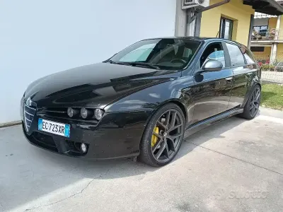 Usata Alfa Romeo 159 Ti 170 CV (125 kW) 2010 Nero Station wagon