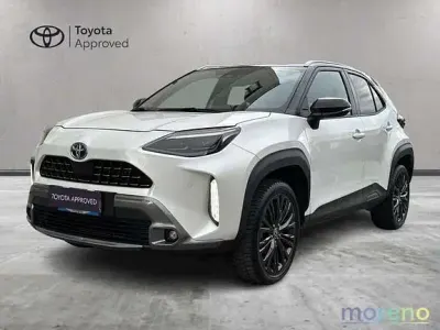 Usata Toyota Yaris Hybrid 116 CV (85 kW) 2022 Bianco Pick-up