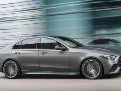 Nuova Mercedes C400 AMG Line Premium 381 CV (280 kW) 2026 Argento Berlina