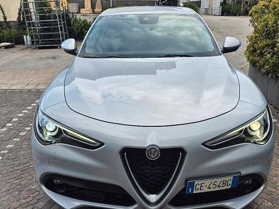 Usata Alfa Romeo Stelvio 190 CV (139 kW) 2021 Grigio SUV