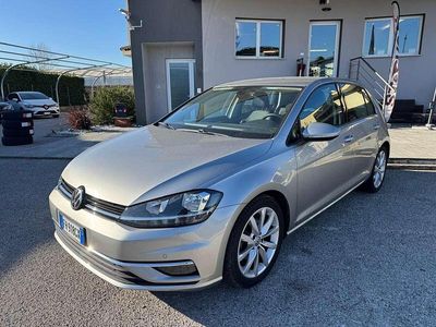 Usata VW Golf VII Executive 116 CV (85 kW) 2017 Beige Berlina