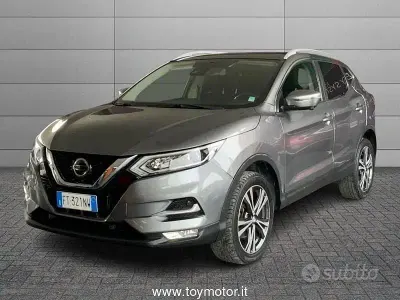 Usado Nissan Qashqai N-Connecta 131 HP (96 kW) 2018 Cinzento SUV