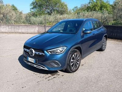 Usata Mercedes GLA180 116 CV (85 kW) 2022 Blu/azzurro SUV