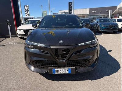 Nuova Alfa Romeo Junior Edizione Speciale 145 CV (106 kW) 2025 Nero tortona SUV
