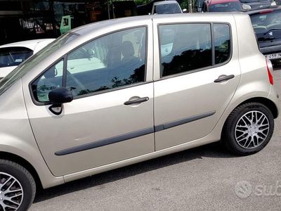 Usata Renault Modus 75 CV (55 kW) 2006 Grigio Monovolume
