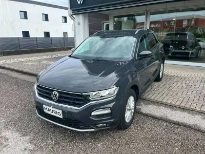 Usata VW T-Roc Style 150 CV (110 kW) 2021 Urano grey SUV