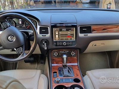 Bianco Usata 2011 VW Touareg SUV | 14.300 € (Buon prezzo)
