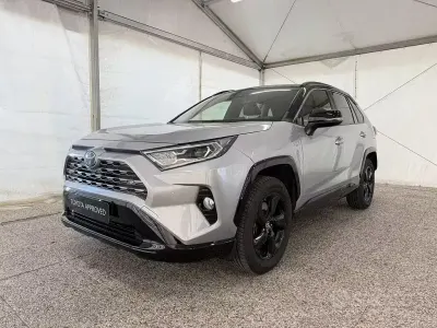 Usata Toyota RAV4 Hybrid Style 222 CV (163 kW) 2019 Silver met/black met SUV