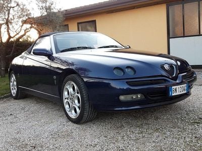 Occasion Alfa Romeo Spider 150 ch (110 kW) 2022 Bleue Cabriolet