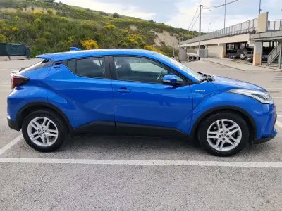 Begagnad Toyota C-HR Business Edition 98 HK (72 kW) 2021 SUV