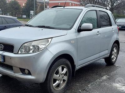 Usata Daihatsu Terios 105 CV (77 kW) 2006 Grigio SUV