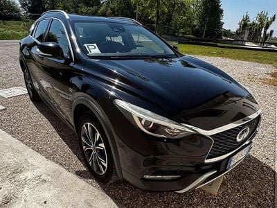 Usata Infiniti QX30 Premium 170 CV (125 kW) 2018 Nero SUV