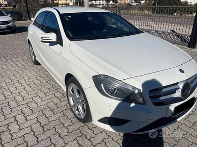 Usata Mercedes A180 Premium 109 CV (80 kW) 2013 Bianco Berlina