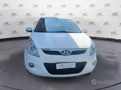 Usata Hyundai i20 Classic 78 CV (57 kW) 2011 Bianco Utilitaria