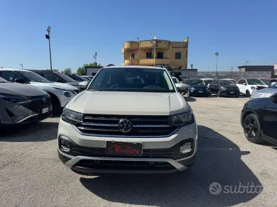 Usata VW T-Cross Style 110 CV (80 kW) 2023 Beige SUV