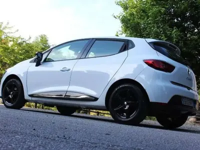 Usata Renault Clio IV 73 CV (53 kW) 2013 Bianco divino Berlina