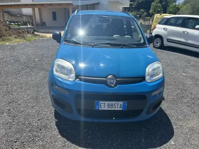 Usata Fiat Panda Lounge 69 CV (50 kW) 2015 Blu/azzurro Utilitaria
