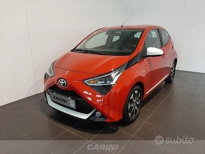 Usata Toyota Aygo X-play 72 CV (52 kW) 2019 Rosso Utilitaria