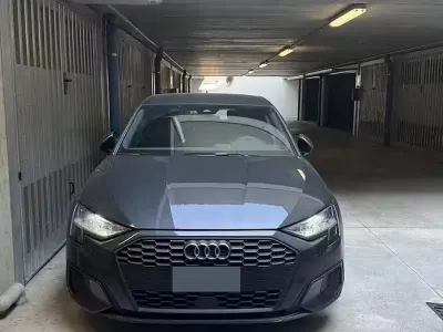 Usata Audi A3 116 CV (85 kW) 2022 Bluazzurro Berlina