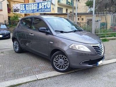 Usata Lancia Ypsilon Gold 95 CV (69 kW) 2012 Grigio Utilitaria