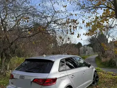 Usata Audi A3 110 CV (80 kW) 2015 Grigio Berlina