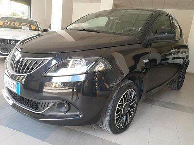 Usata Lancia Ypsilon 69 CV (50 kW) 2024 Nero Utilitaria
