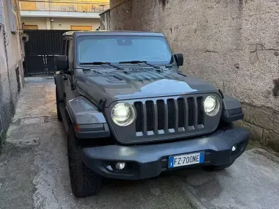 Begagnad Jeep Wrangler Sahara 200 HK (147 kW) 2019 Grå SUV