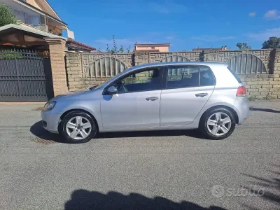 Usata VW Golf VI 102 CV (75 kW) 2009 Grigio Utilitaria