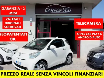 Usata Toyota iQ Play 90 CV (66 kW) 2010 Bianco Utilitaria