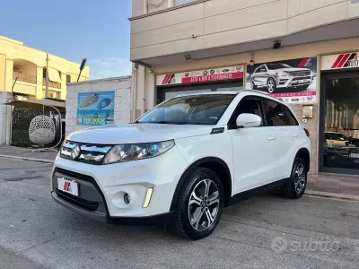 Usata Suzuki Vitara 120 CV (88 kW) 2017 Bianco SUV