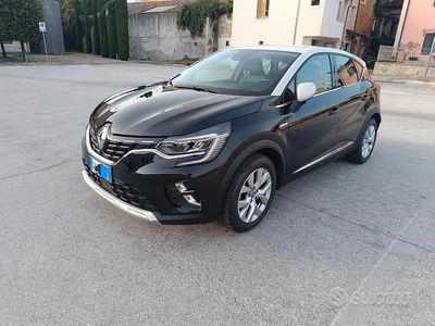 Usata Renault Captur Intens 101 CV (74 kW) 2020 Nero SUV