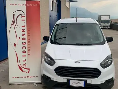 Gebraucht Ford Transit 75 PS (55 kW) 2018 Weiß Limousine