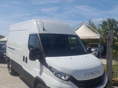 Nuova Iveco Daily 140 CV (102 kW) 2026 Bianco