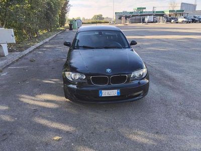 Usata 2005 BMW 118 Utilitaria | 1500 € (Buon prezzo)