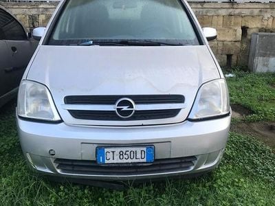 Usata Opel Meriva 75 CV (55 kW) 2005 Grigio Monovolume