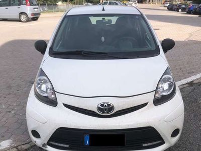 usata Toyota Aygo 5p 1.0 Lounge connect